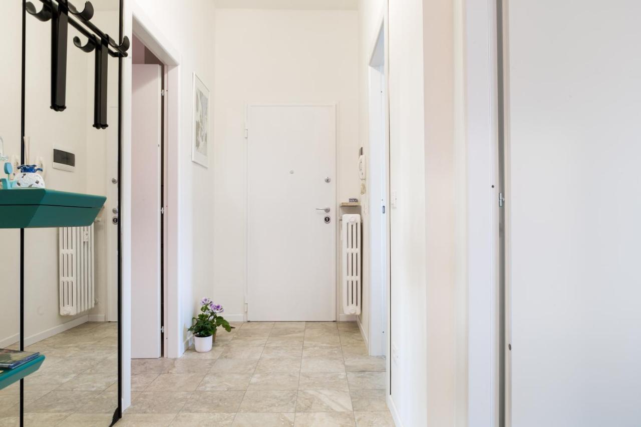 Parma Railway Station Lovely Apartment Exteriör bild